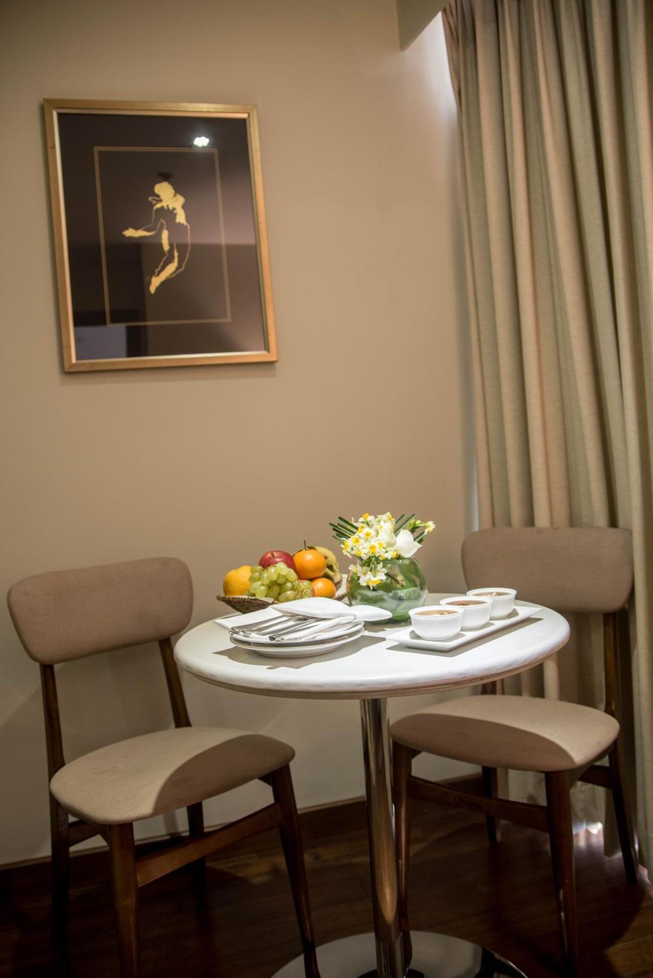 Hotel Dgates Lahor Dış mekan fotoğraf
