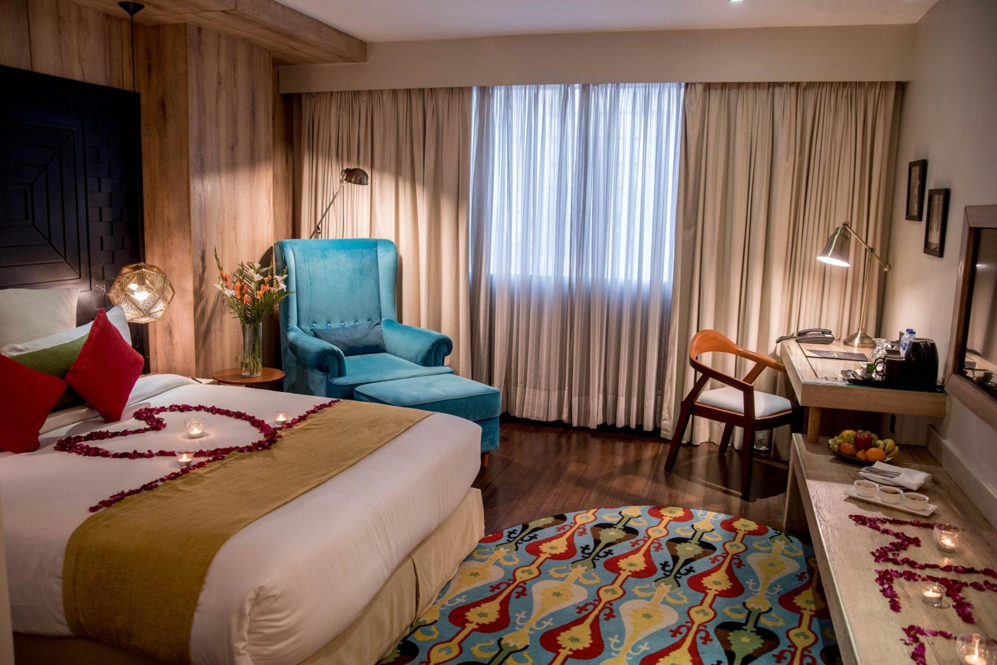 Hotel Dgates Lahor Dış mekan fotoğraf