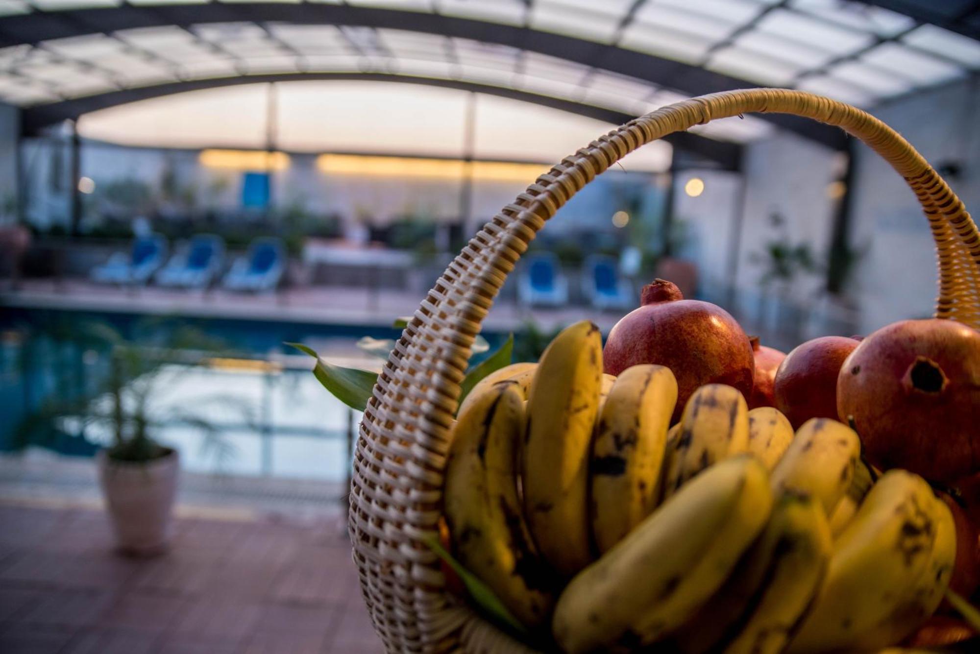 Hotel Dgates Lahor Dış mekan fotoğraf