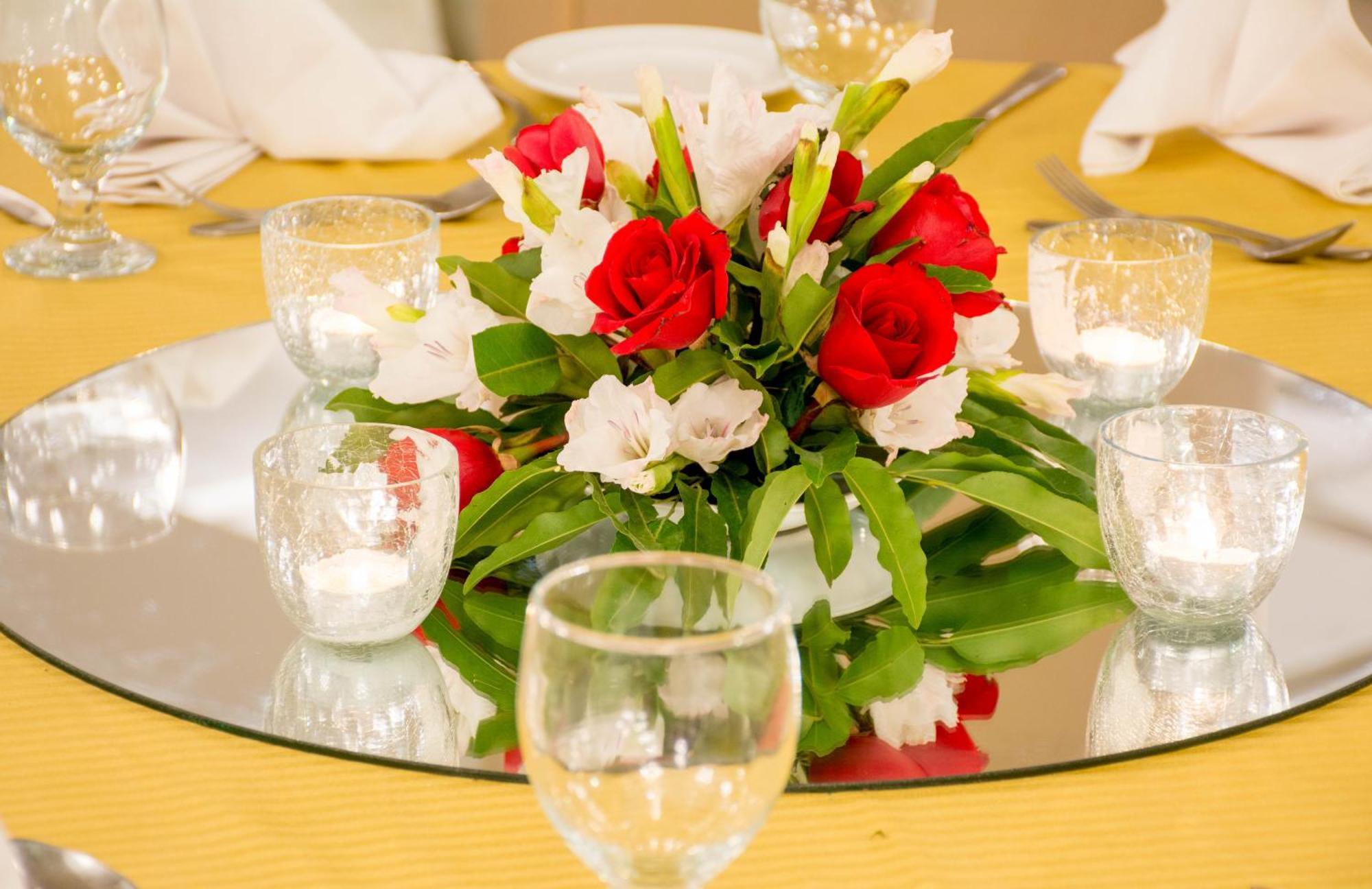 Hotel Dgates Lahor Dış mekan fotoğraf