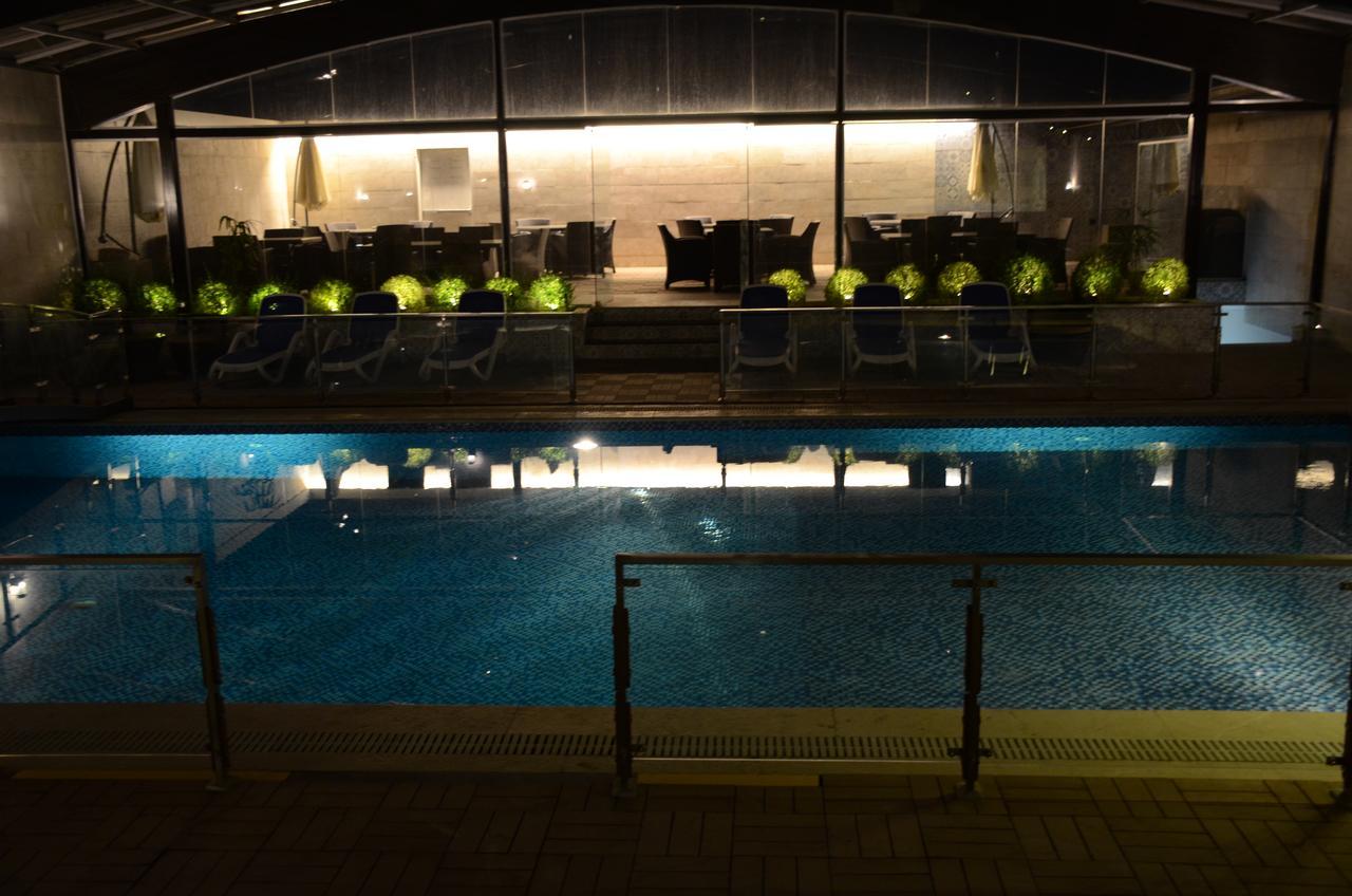 Hotel Dgates Lahor Dış mekan fotoğraf