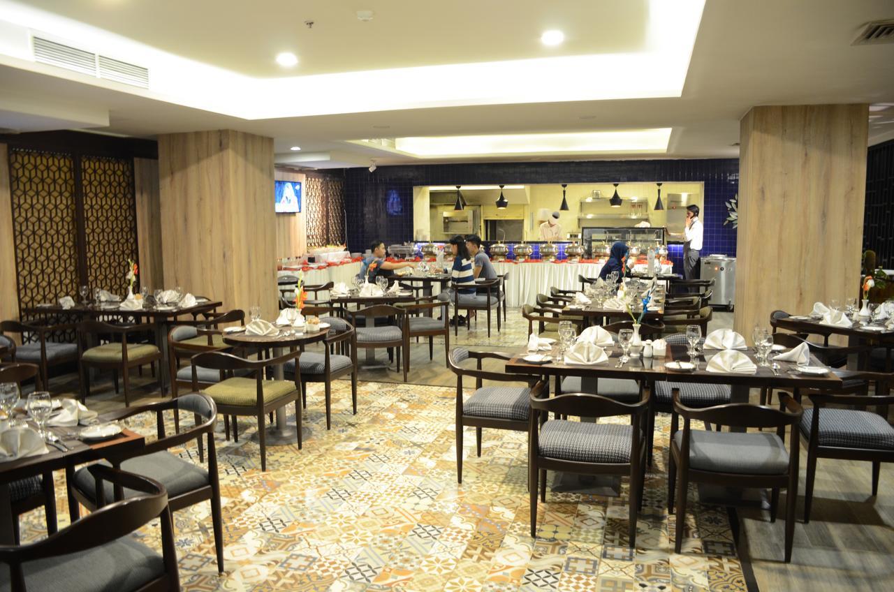 Hotel Dgates Lahor Dış mekan fotoğraf